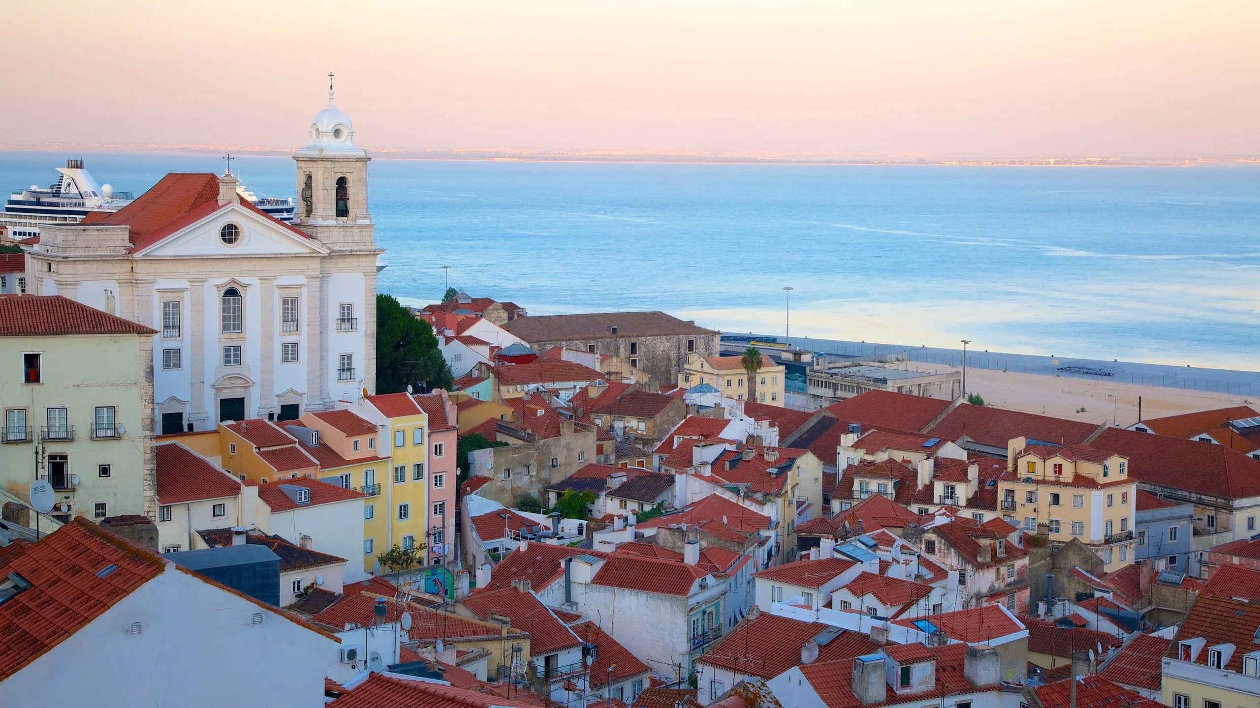 Alfama: The Most Historic Neighbourhood in Lisbon