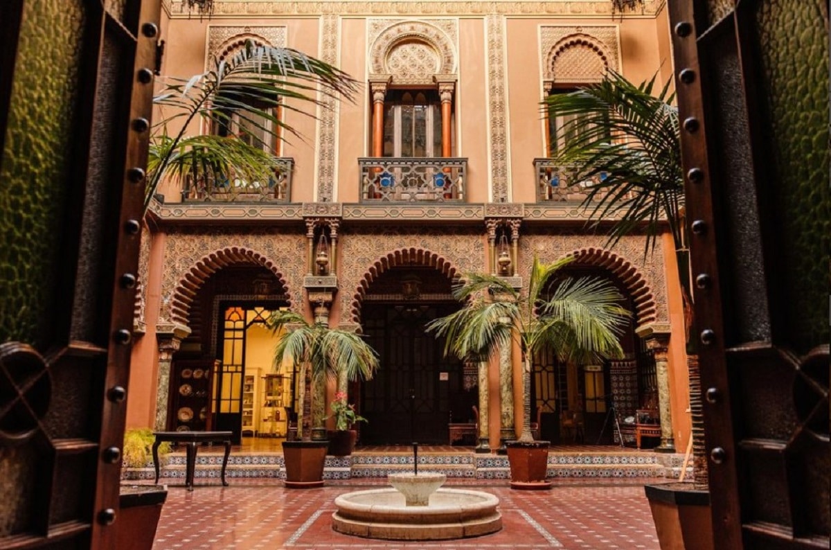 Casa do Alentejo: Hidden in Plain Sight in Lisbon
