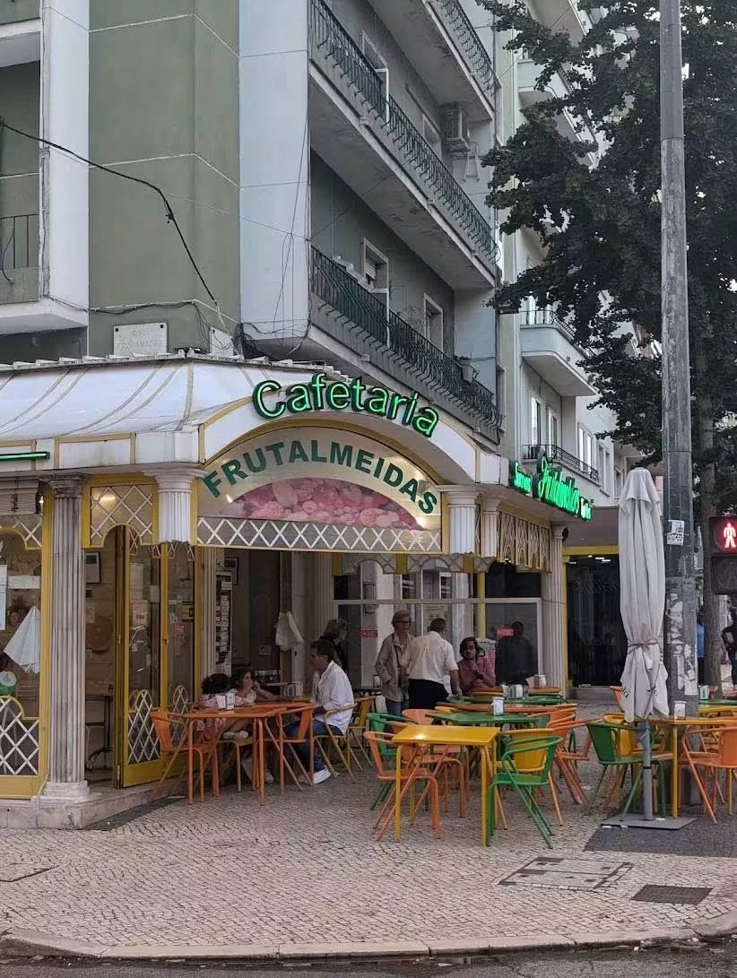 Frutalmeidas & The Best Strawberry Cake in Lisbon