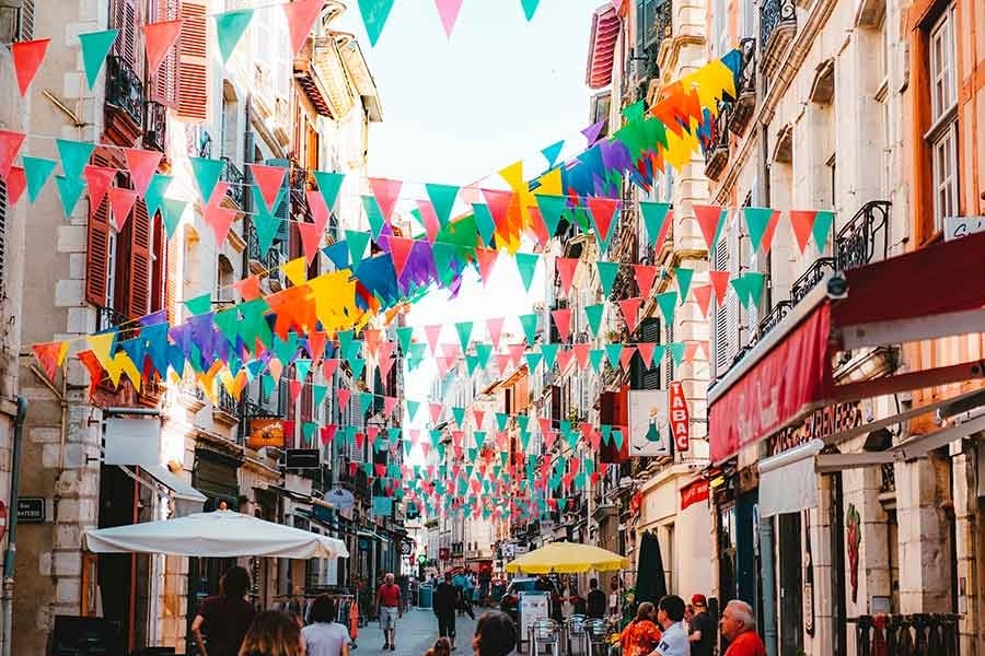 Lisbon’s Biggest Celebration: Festas de Santo António